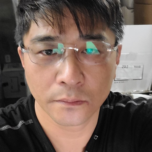 Meet your Posher, Kwang - Picture 1 of 1